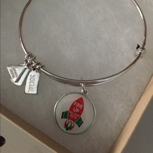 dangly bracelet